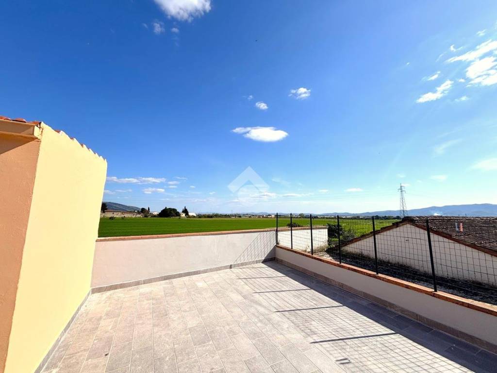 Casa indipendente a Montemurlo in Via Circonvallazione Sinistra, 47 - Foto 2