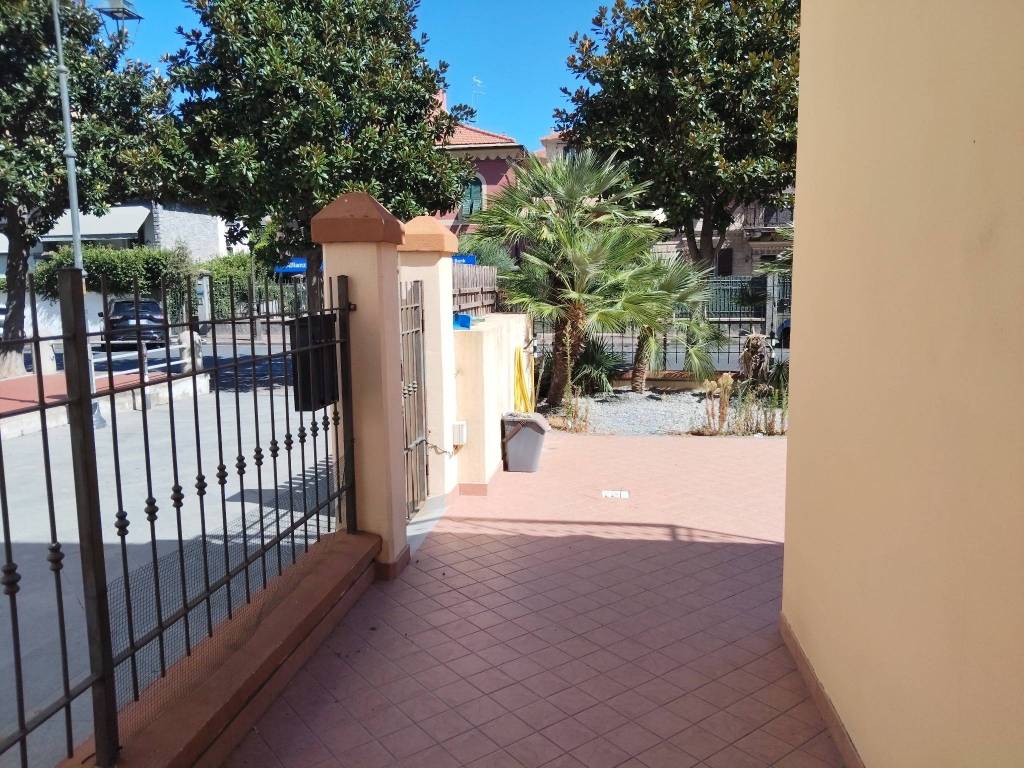 Appartamento a Albenga in Via Trieste - Foto 3