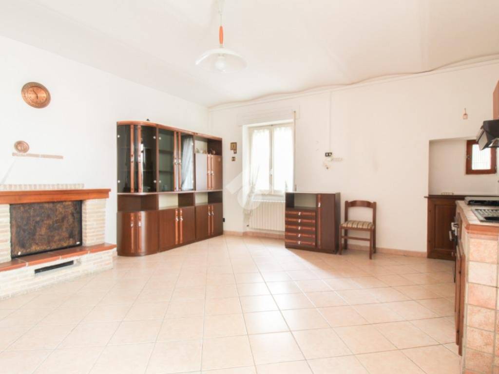 Casa indipendente a Loreto aprutino in Strada Del Mercato, 36 - Foto 3
