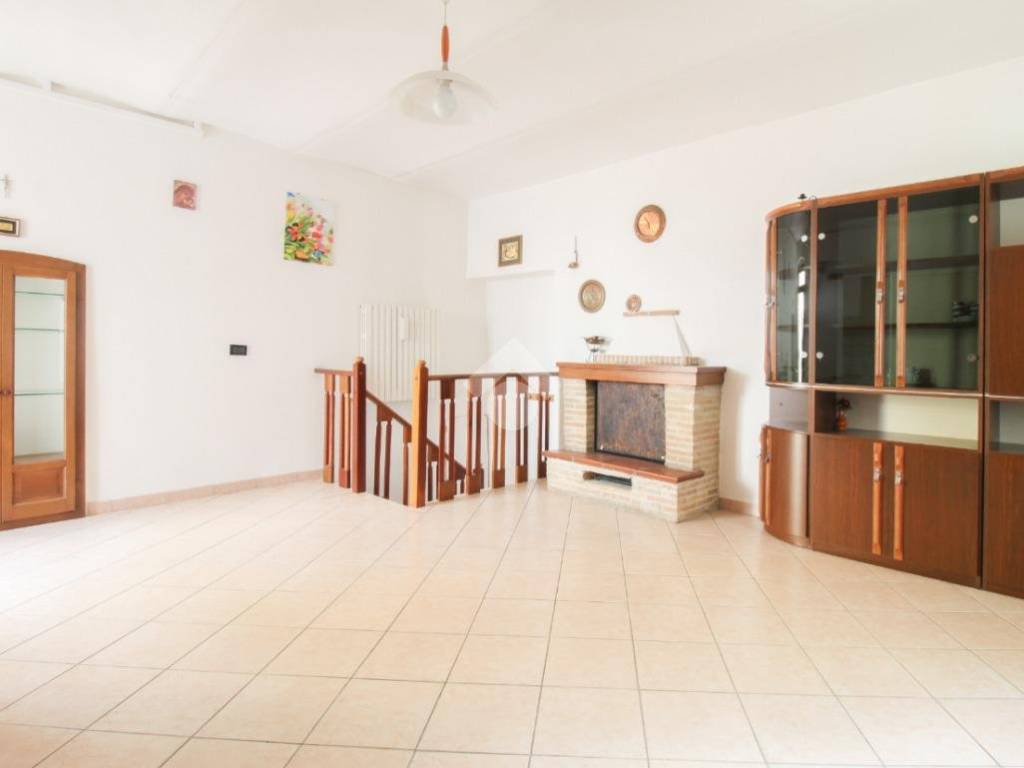 Casa indipendente a Loreto aprutino in Strada Del Mercato, 36 - Foto 4