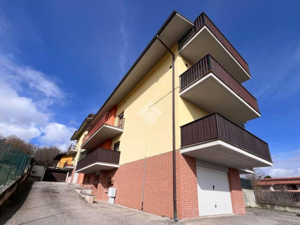 Appartamento a L'aquila in Via capo le case, 1 - Foto 2