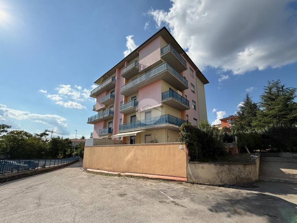 Appartamento a L'aquila in Viale Aldo Moro, 11 - Foto 3