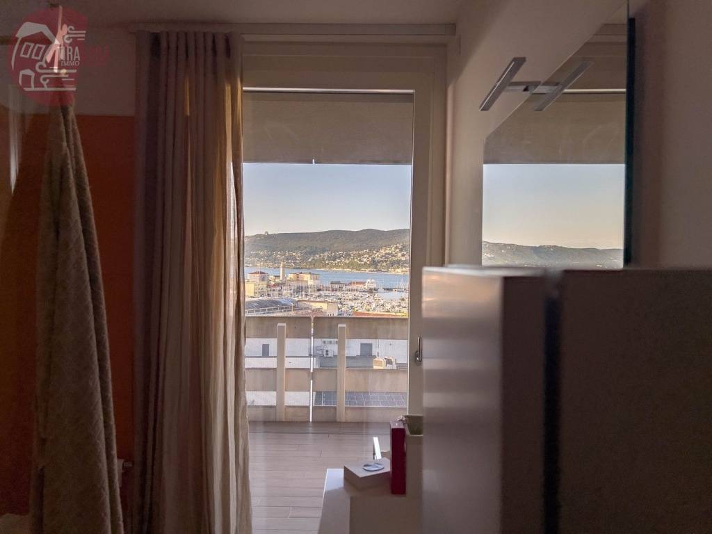 Appartamento a Trieste in Via Giuseppe Picciola - Foto 5