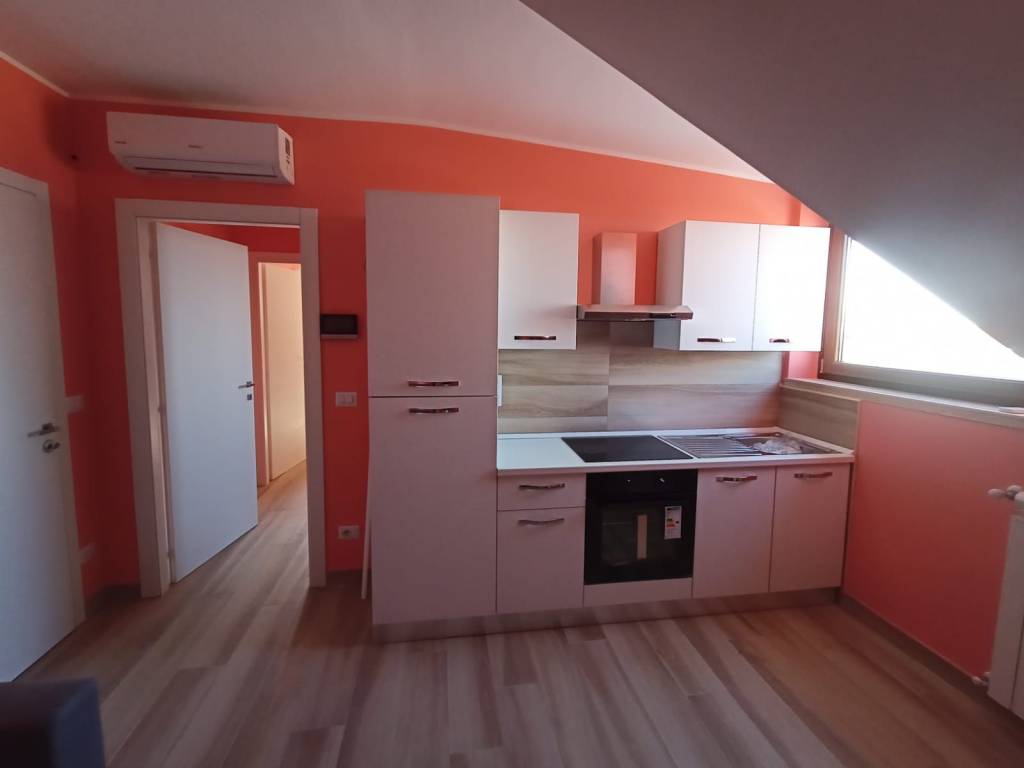 Appartamento a Ciampino in Via San Francesco d'Assisi - Foto 2