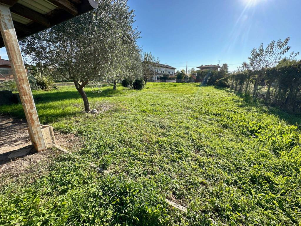 Rustico / casale a Pozzuolo del friuli in Via Lavariano, 28 - Foto 2