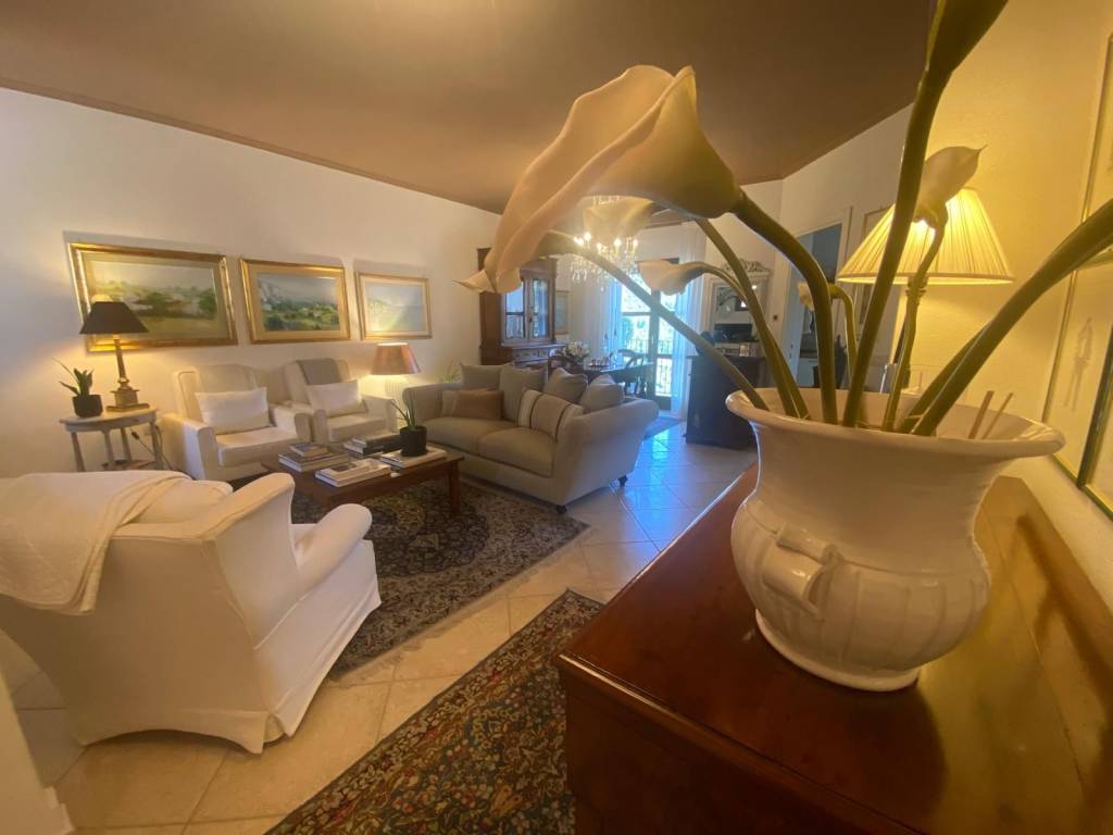 Villa a Nuoro in Via Monte Jaca - Foto 3