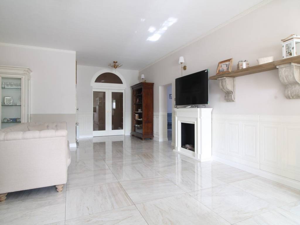 Appartamento a Casalecchio di reno in Via Porrettana, 237 - Foto 2
