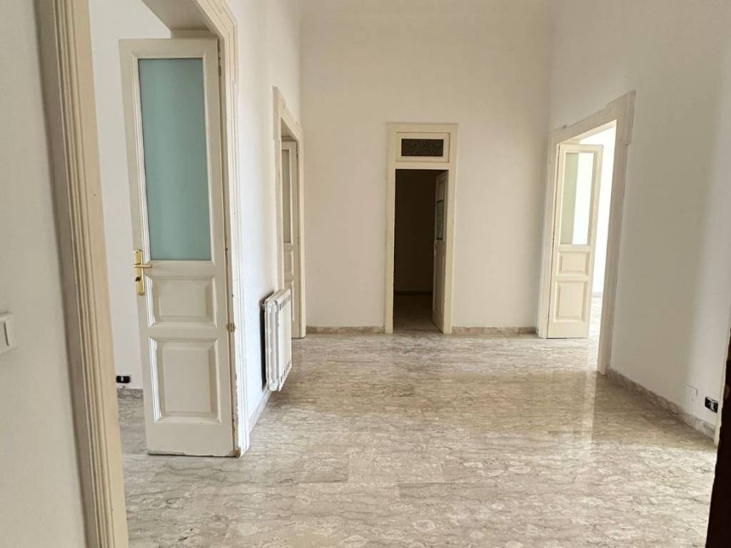 Appartamento a Taranto in Via Francesco Crispi, 18 - Foto 4