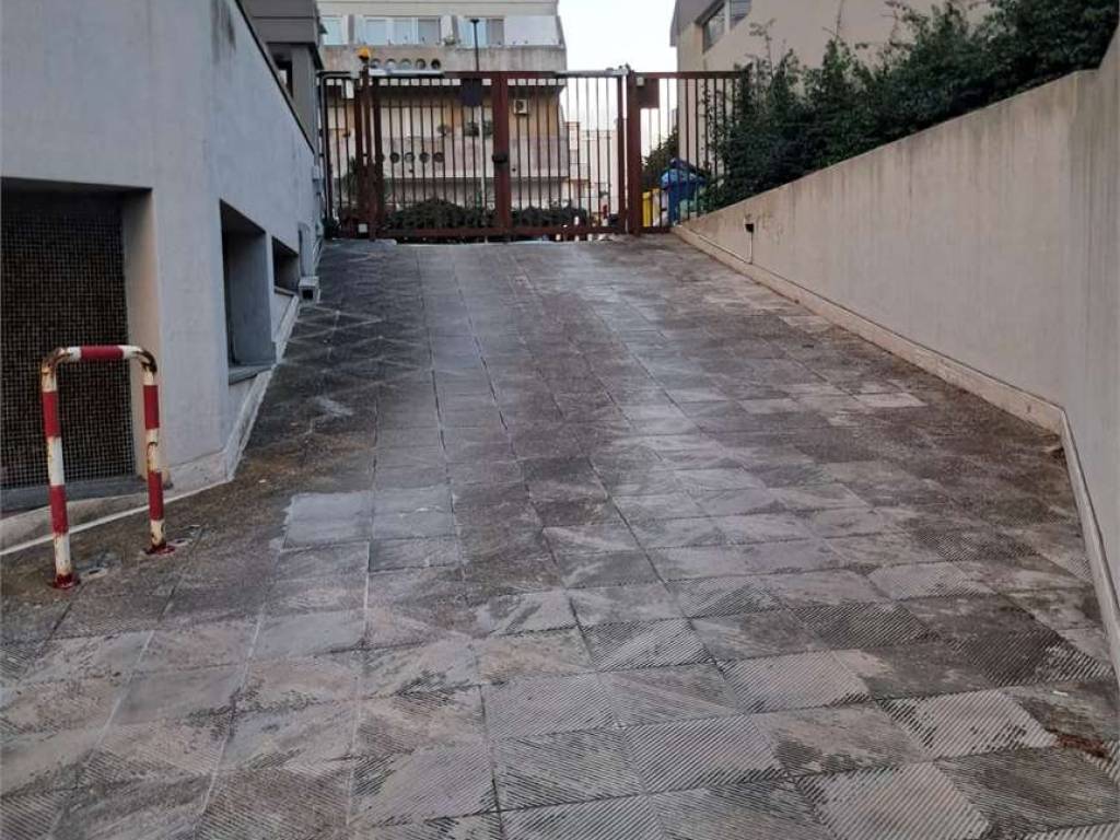 Box / garage a Brindisi in Via Germania, 3 - Foto 2