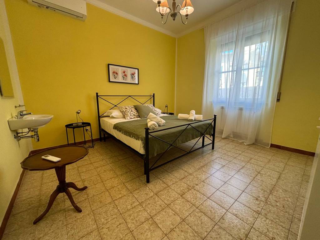 Appartamento a Livorno in Viale Francesco Petrarca, - Foto 4