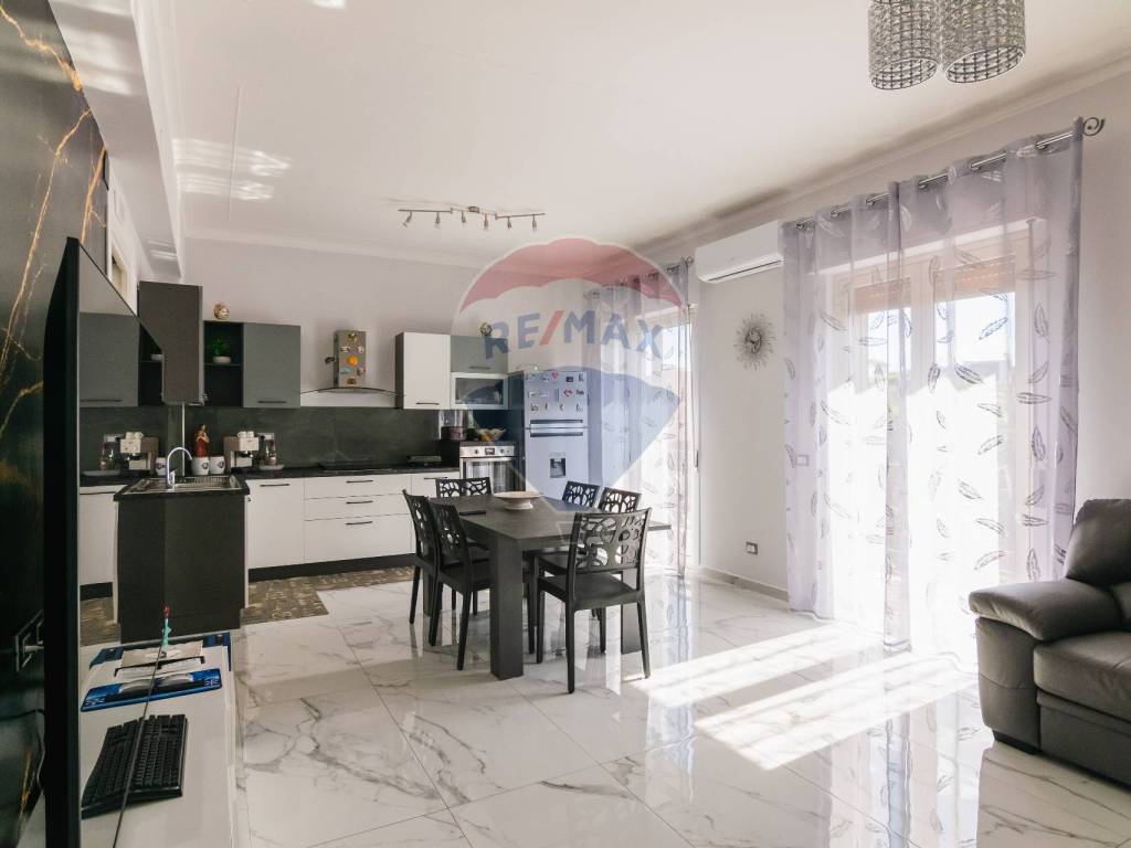 Appartamento a Catania in Via Leucatia, 119 - Foto 4