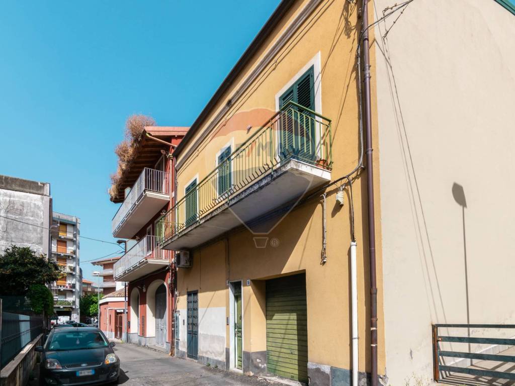Casa indipendente a Acireale in Via Monfalcone, 13 - Foto 3