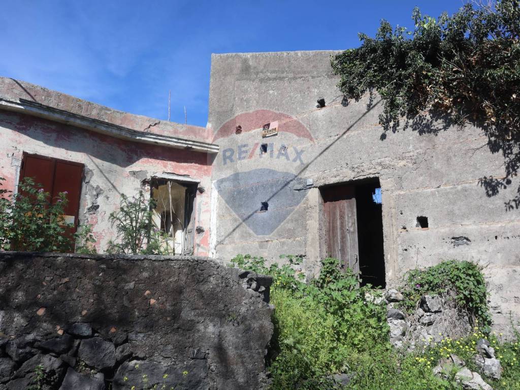Rustico / casale a Santa venerina in via grazia deledda, 10 - Foto 2