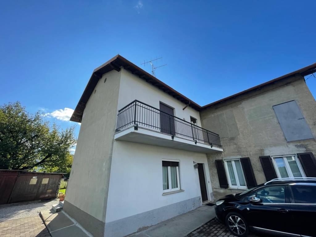 Appartamento a Oggiono in Via al Peslago, 30 - Foto 2