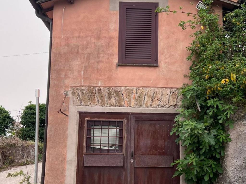 Rustico / casale a Vetralla in Via Fosso Grande, 49 - Foto 2