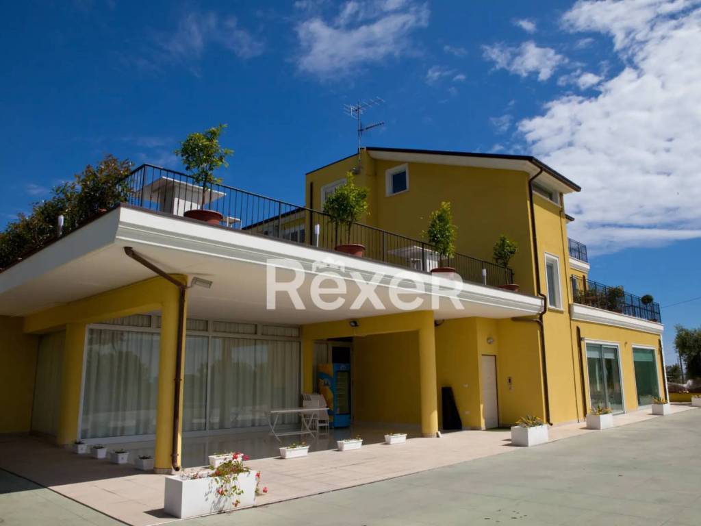 Casa indipendente a Roseto degli abruzzi in Via Nazionale Adriatica, 250 - Foto 2