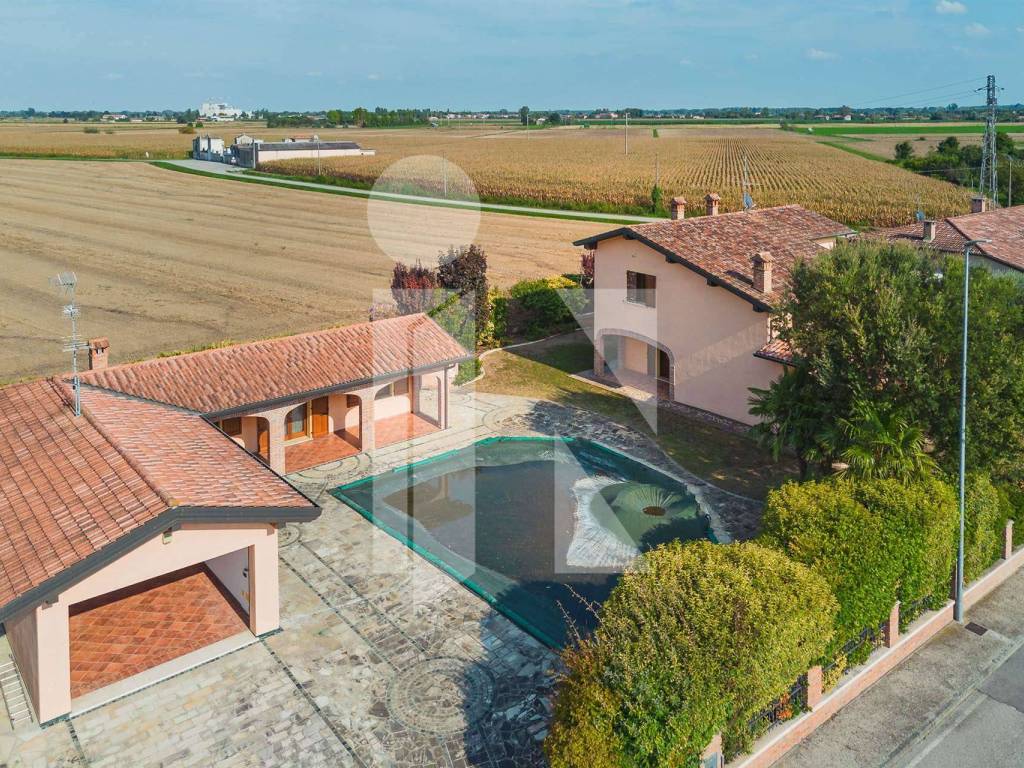 Villa a Marcaria - Foto 2