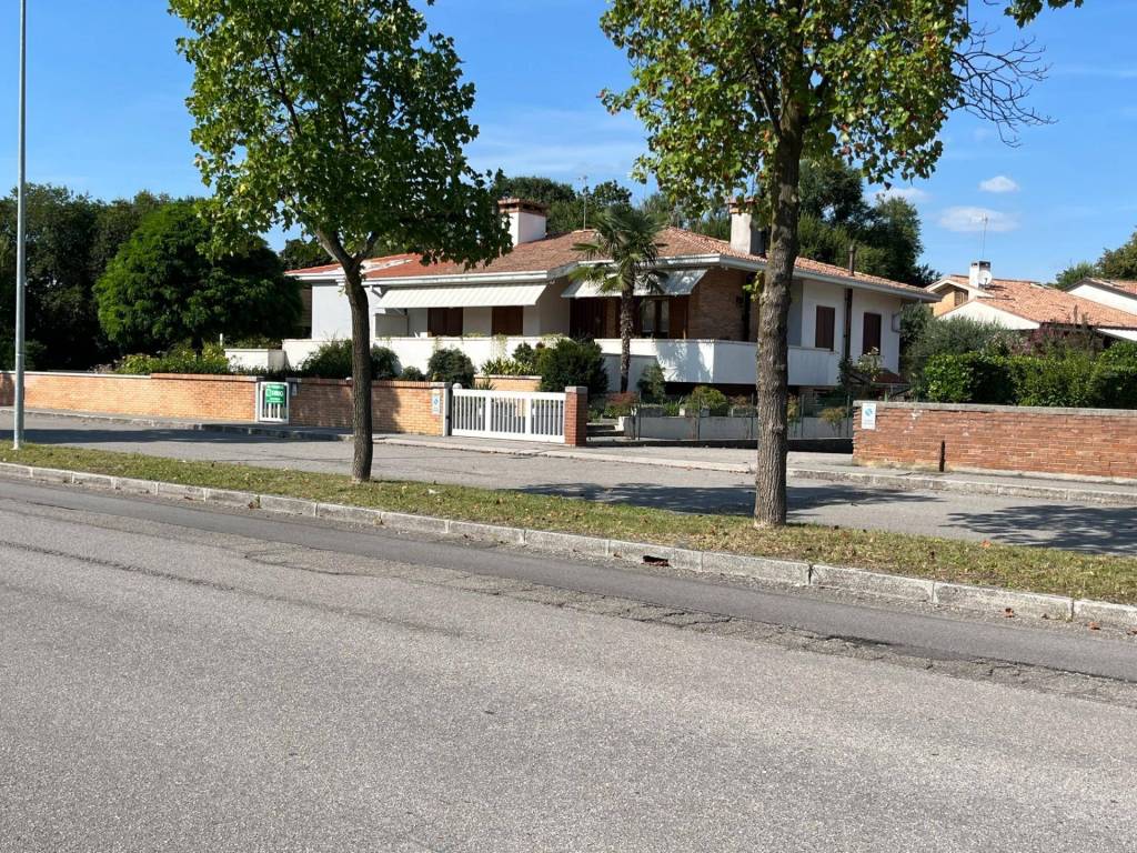 Villa a Codroipo in Via Giovanni Antonio da Pordenone, 30 - Foto 2