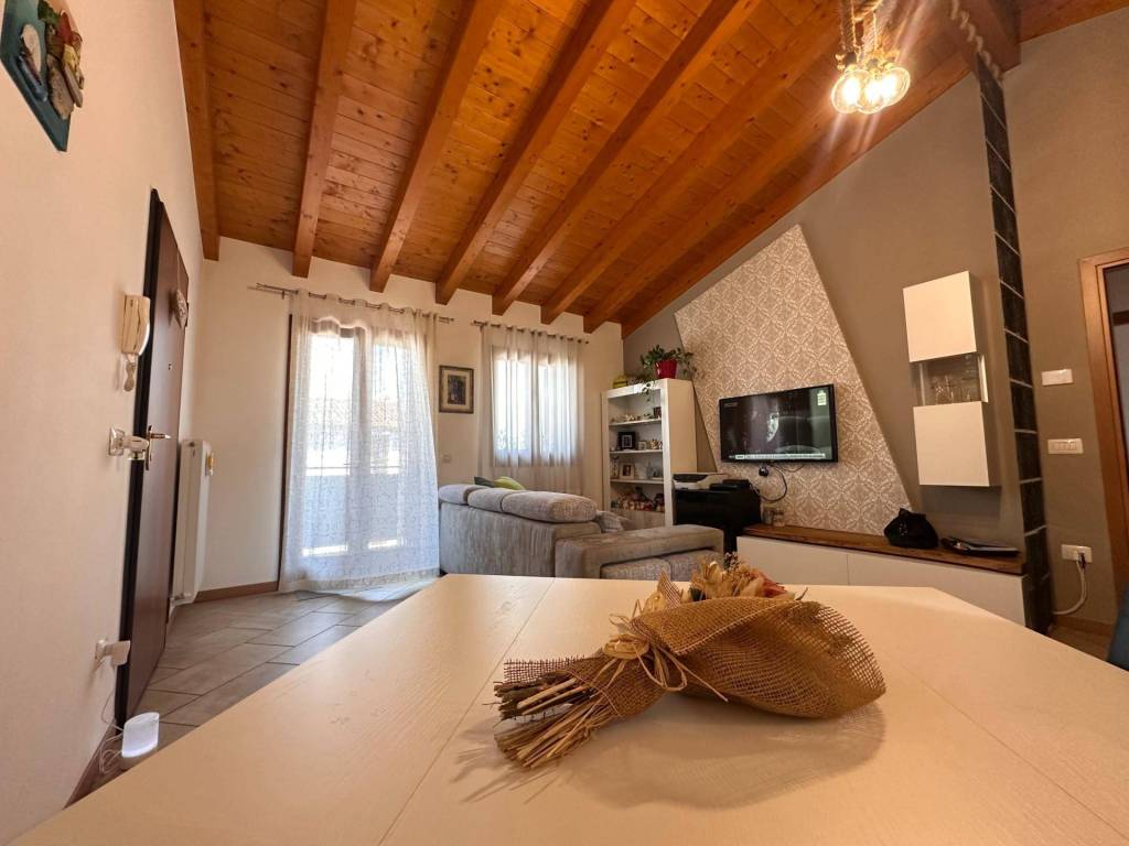 Appartamento a Rivignano teor in Via Giuseppe Mazzini, 7 - Foto 5