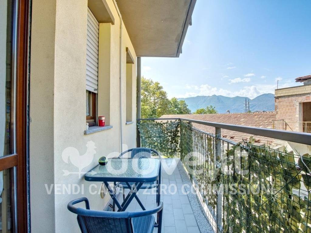 Appartamento a Luino in Via F. Turati, 106 - Foto 4