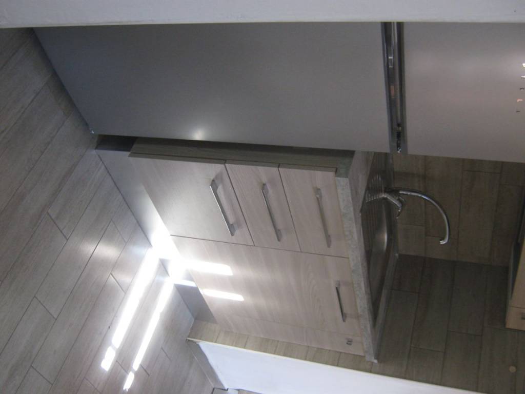 Appartamento a Besozzo in Via Milano - Foto 3