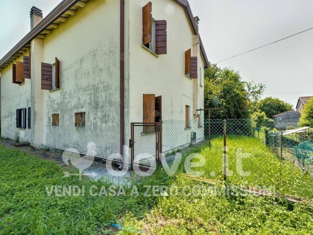 Villa a Maserada sul piave in Vicolo Venerio Monti, 48 - Foto 2