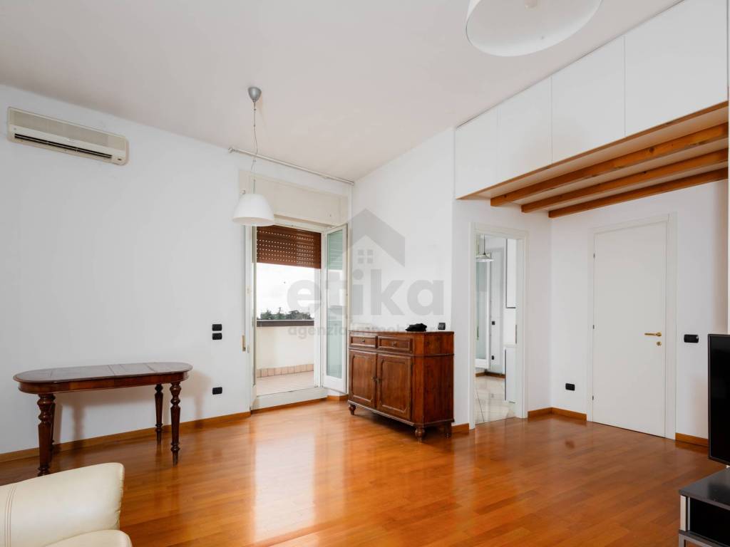 Appartamento a Treviso in Viale Cesare Battisti, 15 - Foto 2