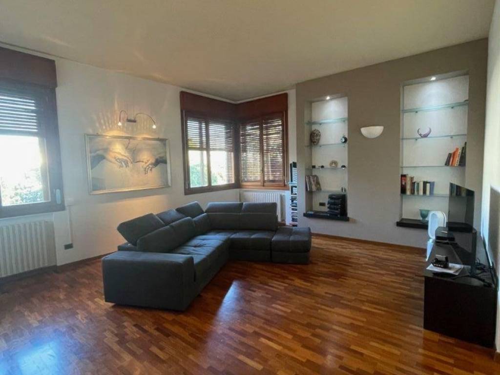 Appartamento a Imola in Via Rodolfo Morandi - Foto 2