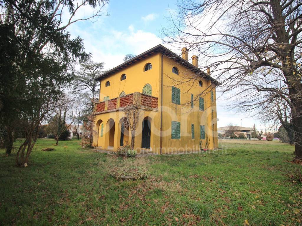 Villa a Castions di strada in Via Udine, 68 - Foto 2