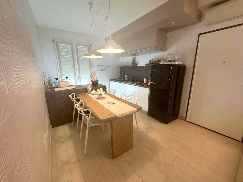 Appartamento a Riccione in Viale Trento Trieste - Foto 3