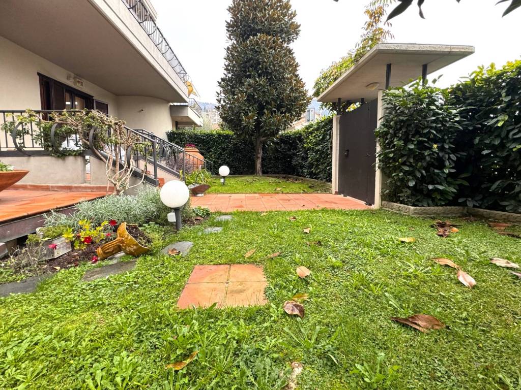 Villa a Prato in Via Ruggero Nuti - Foto 2