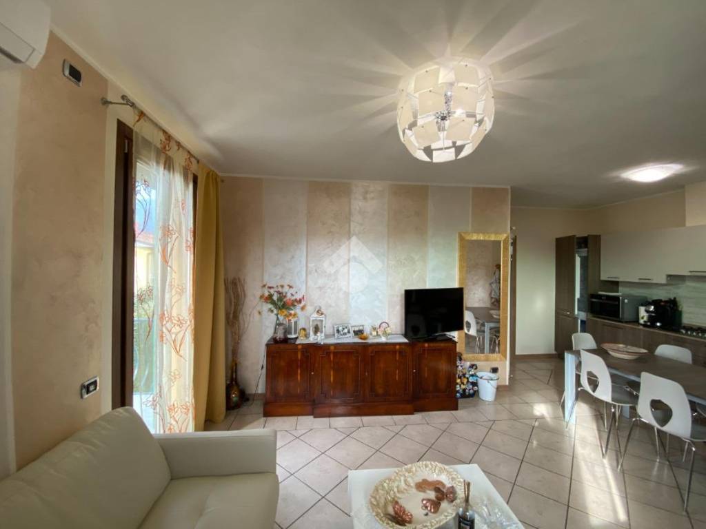 Appartamento a Sarnico in Via Rinaldo Colombo, 11 - Foto 5