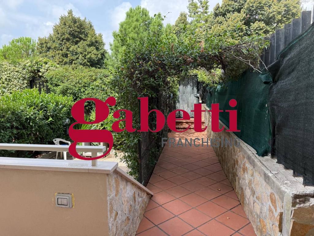 Villetta a schiera a Caserta in Via Louis Pasteur - Foto 5