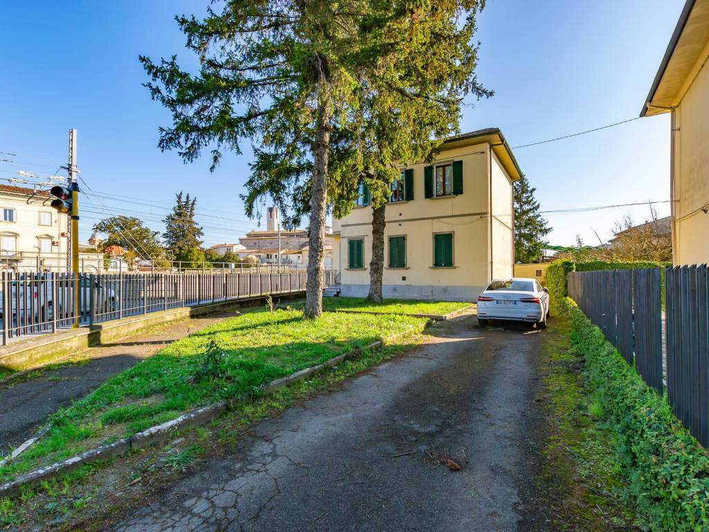 Appartamento a Pontedera in Via Roma - Foto 2