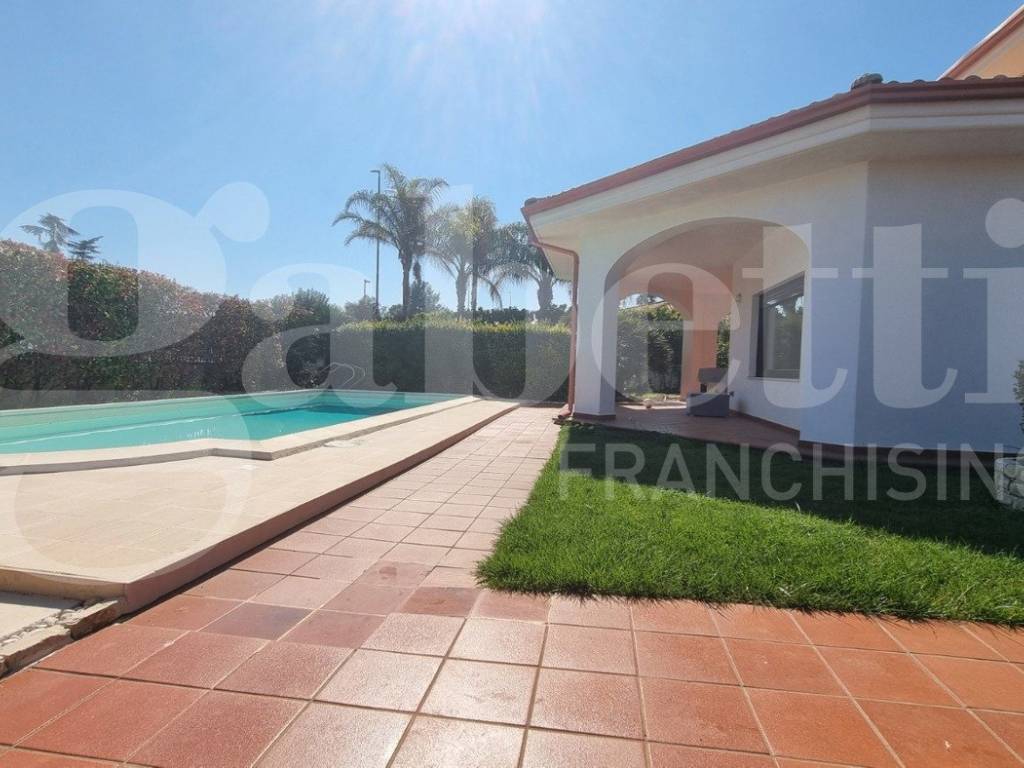 Villa a Trani in via Vecchia Trani Corato - Foto 3
