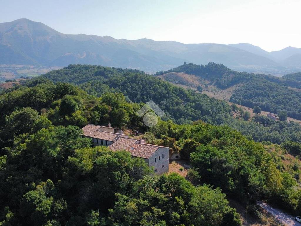 Casa indipendente a Gubbio in Vocabolo Castagnoli - Foto 3