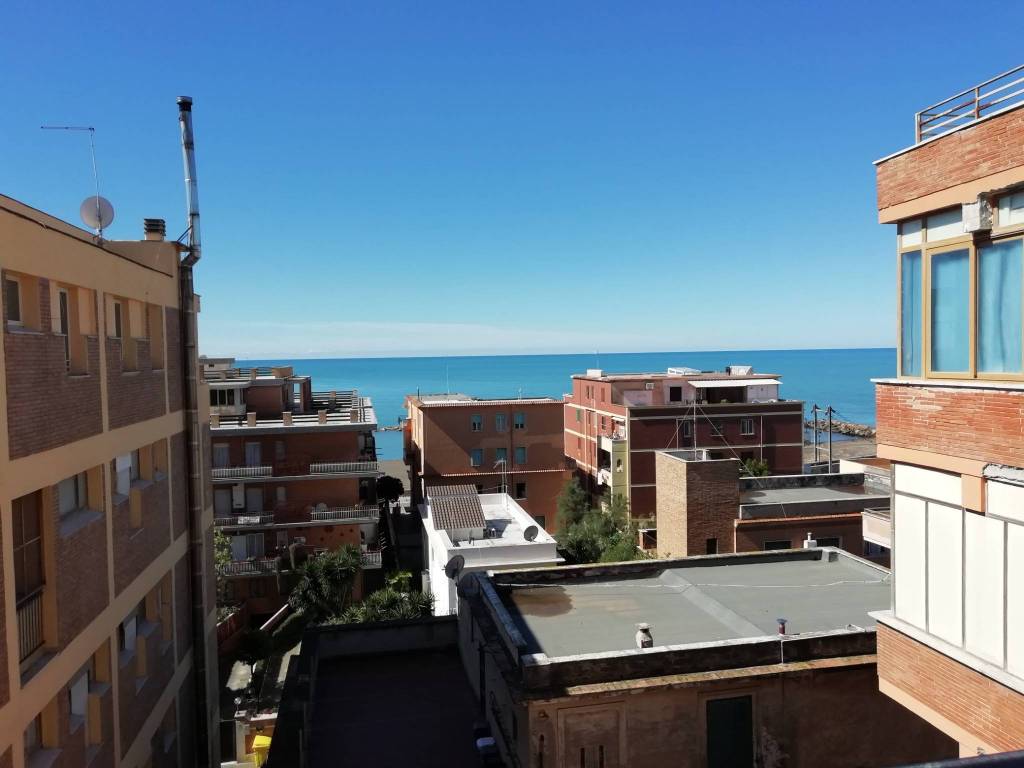 Appartamento a Ladispoli in Via Ladislao Odescalchi, 193 - Foto 3