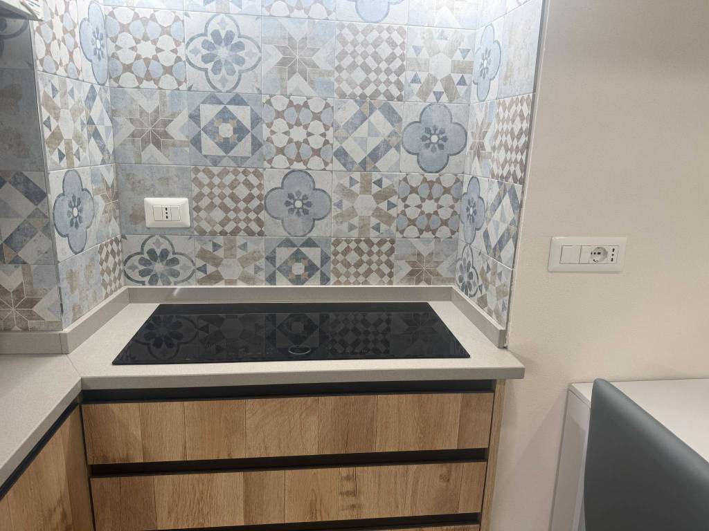 Appartamento a Gavirate in Via F. De Ambrosis - Foto 2