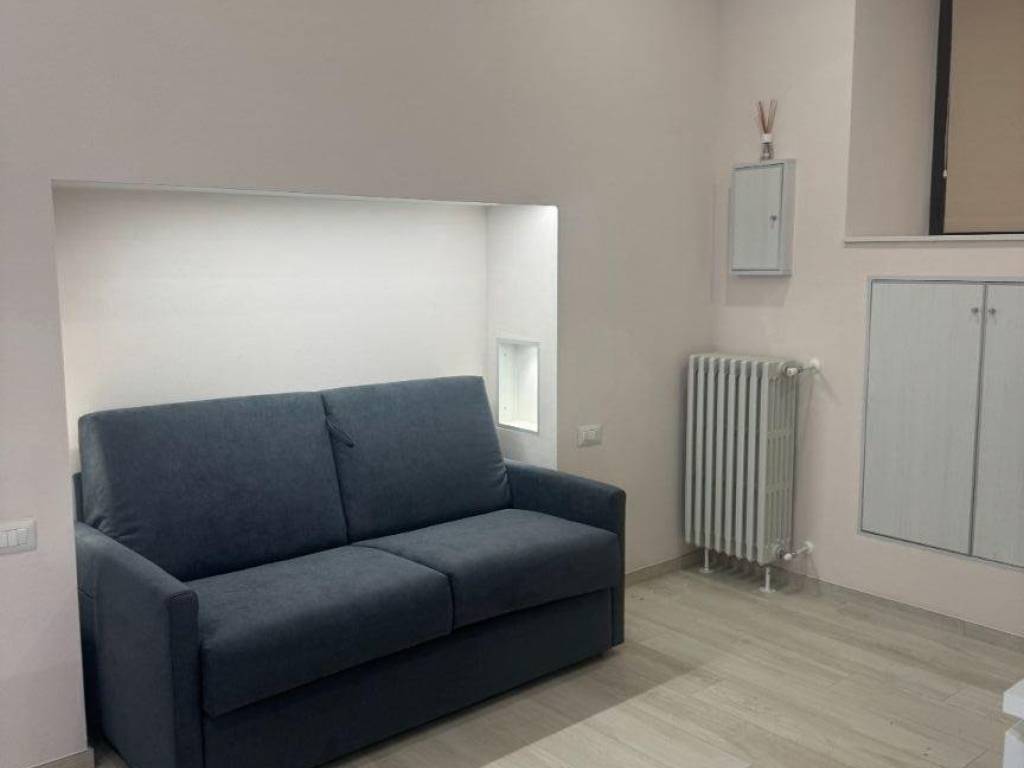 Appartamento a Gavirate in Via F. De Ambrosis - Foto 3