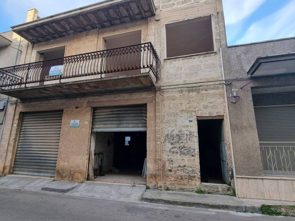 Box / garage a Galatone in Via Piero Maroncelli - Foto 3