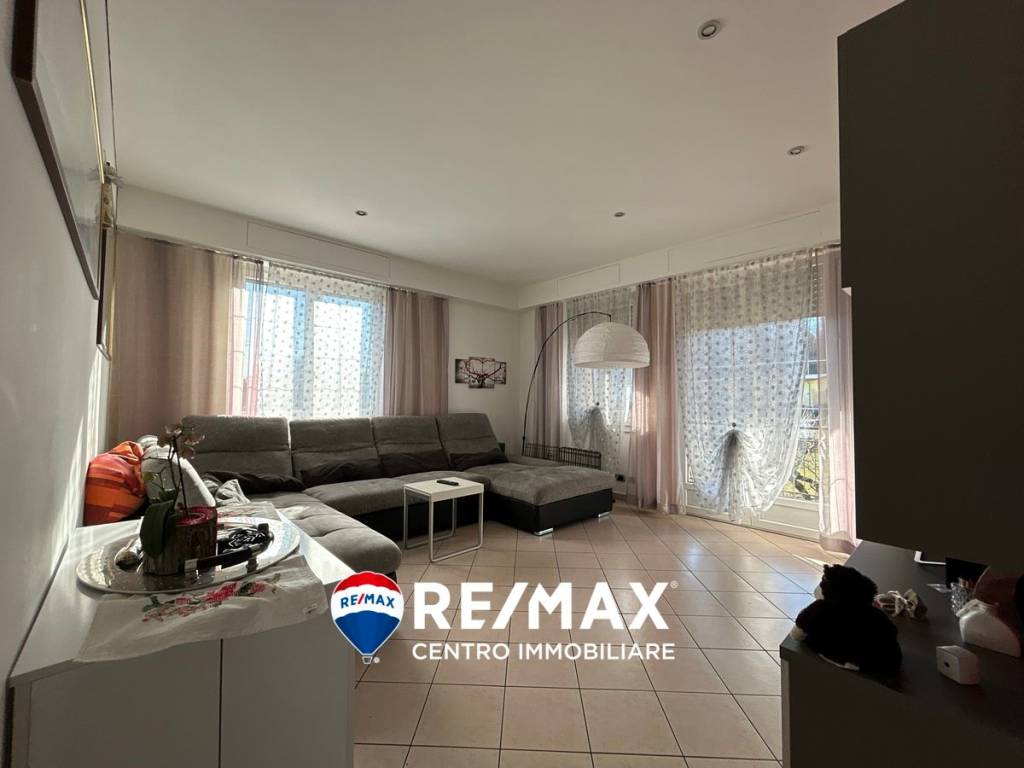 Villa a Arcisate in Via Gaetano Donizetti - Foto 2