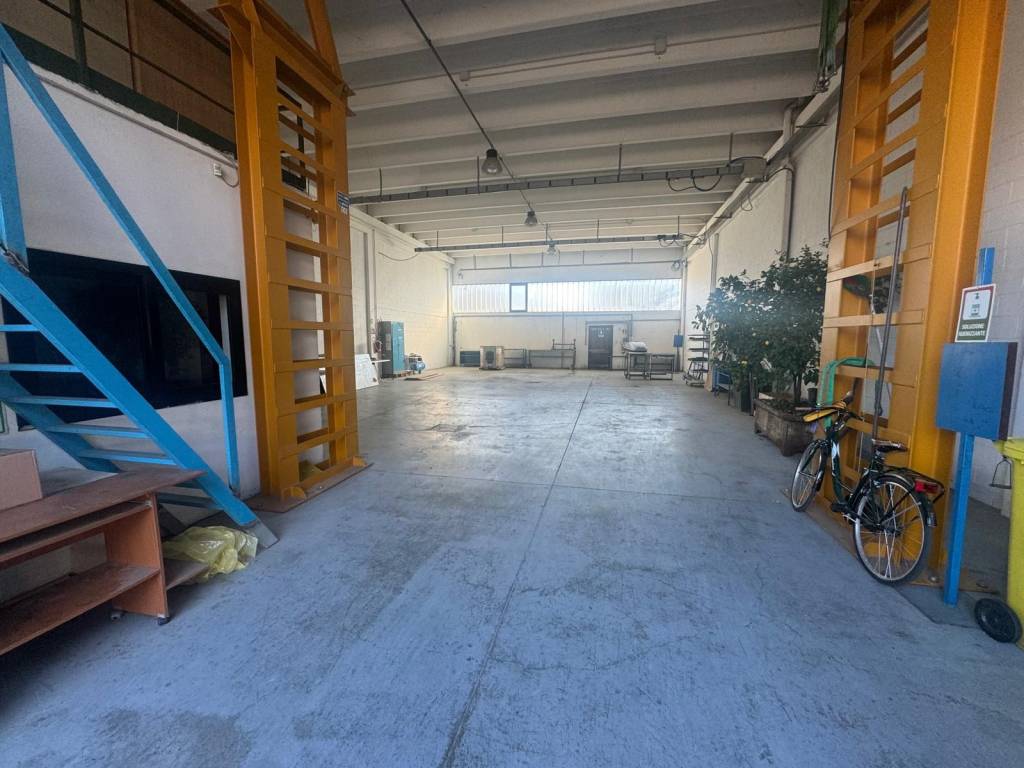 Immobile a Saronno in Viale Lombardia - Foto 2