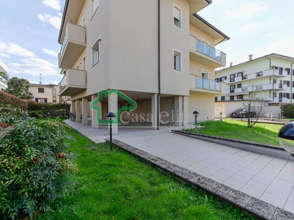 Appartamento a Lodi in Via Ferdinando Bocconi - Foto 2