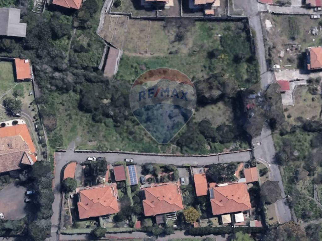 Terreno a Trecastagni in Via Luigi Longo - Foto 2