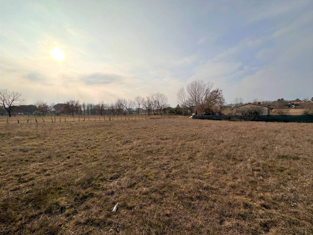 Terreno a Castiglione del lago in Via Vitellino - Foto 3