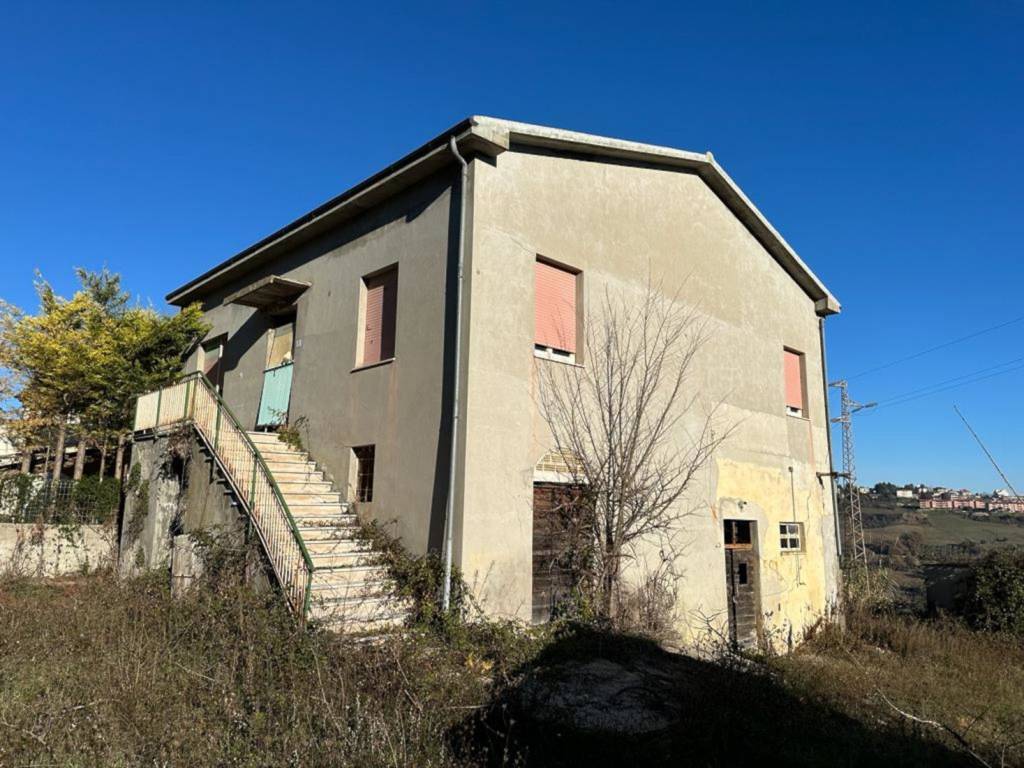 Rustico / casale a Atri in Strada Comunale Atri Montesilvano - Foto 4