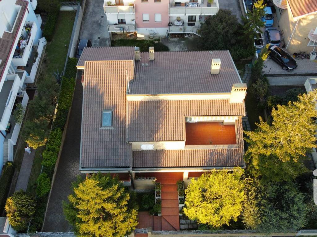 Villa a Civitanova marche in Via Ugo Bassi, 41 - Foto 5
