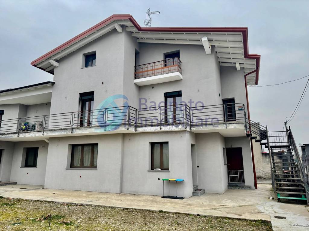 Villa a Gattinara in Corso Vercelli, 340 - Foto 2