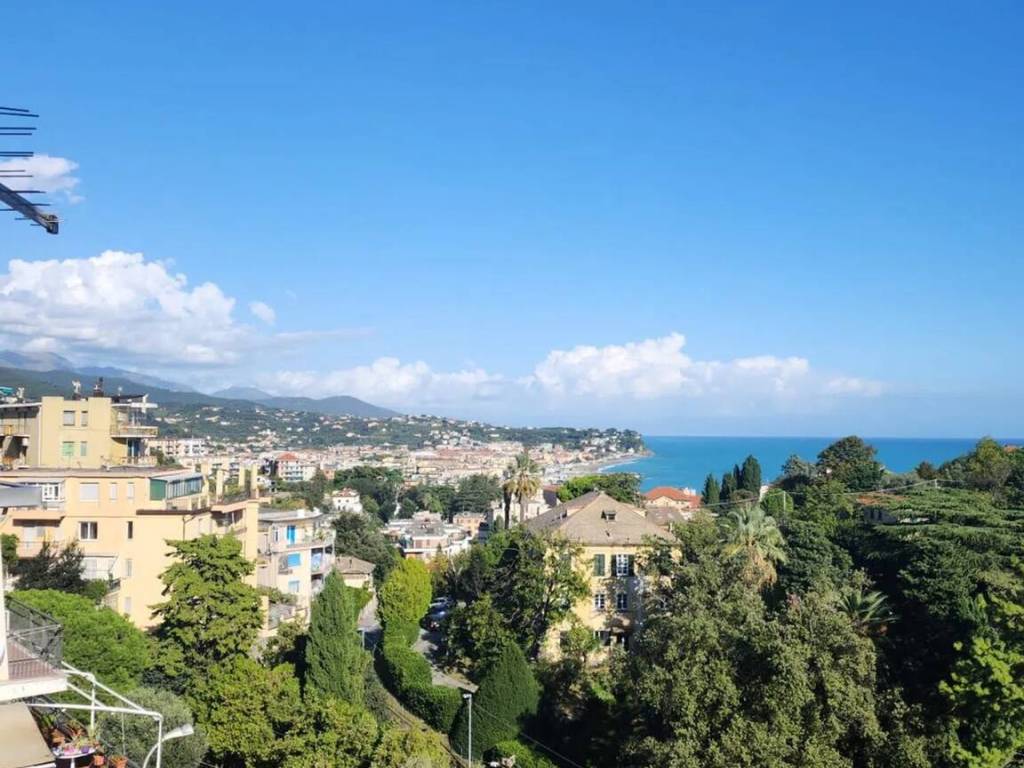 Appartamento a Albissola marina in Via Primo Maggio S.N.C. - Foto 2