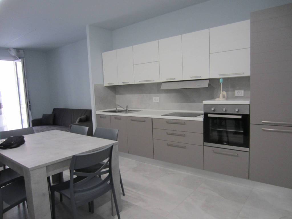 Appartamento a Civitanova marche in Via Regina Elena - Foto 3